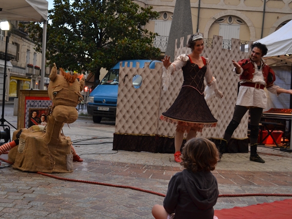 terrasson-vacance-camping-straattheater_600x450