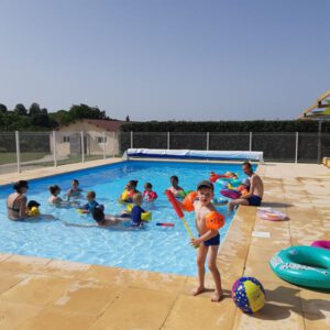 Piscine camping Place de la Famille